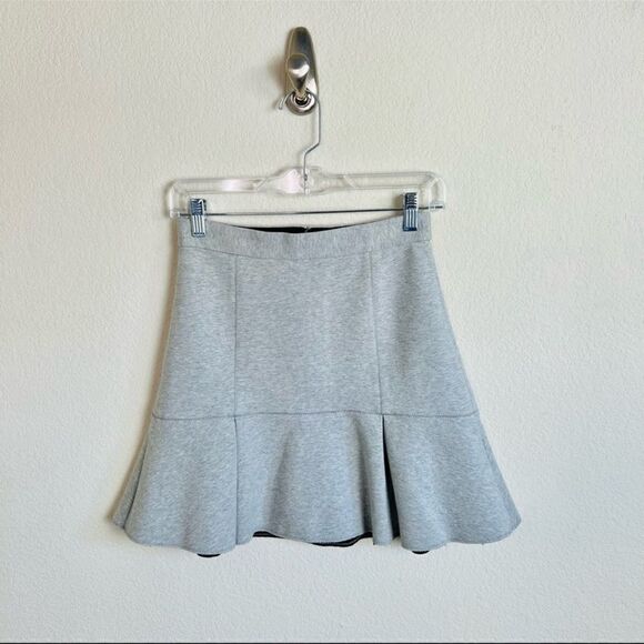 Madewell Light Grey Pleated Scuba Trumpet Mini Skirt 2 - Picture 8 of 9